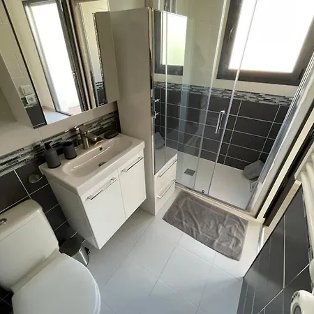 Guestready - The Rompsay * La Rochelle (Charente-Maritime)